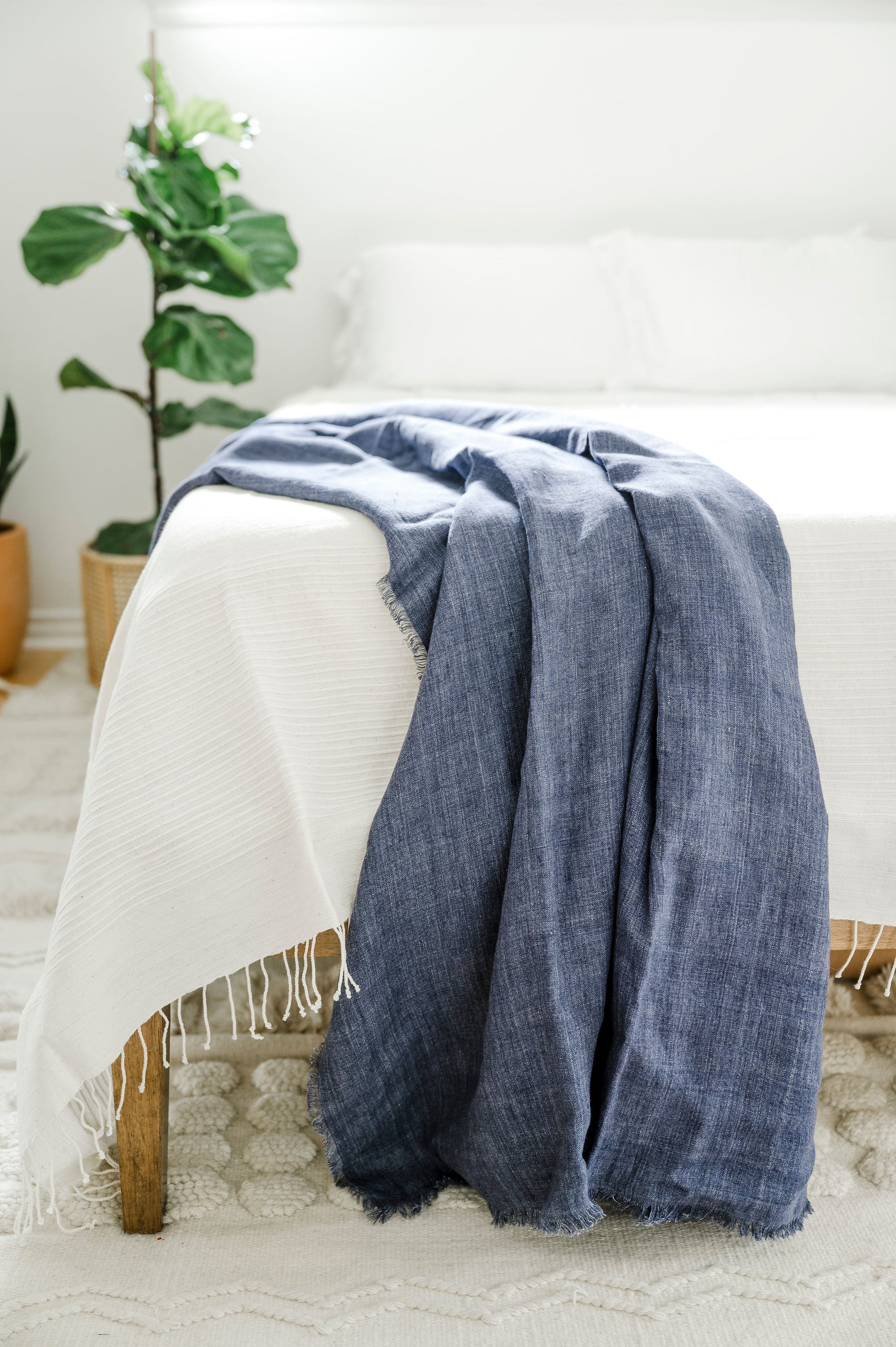 Stone Washed Linen Throw - Navy
