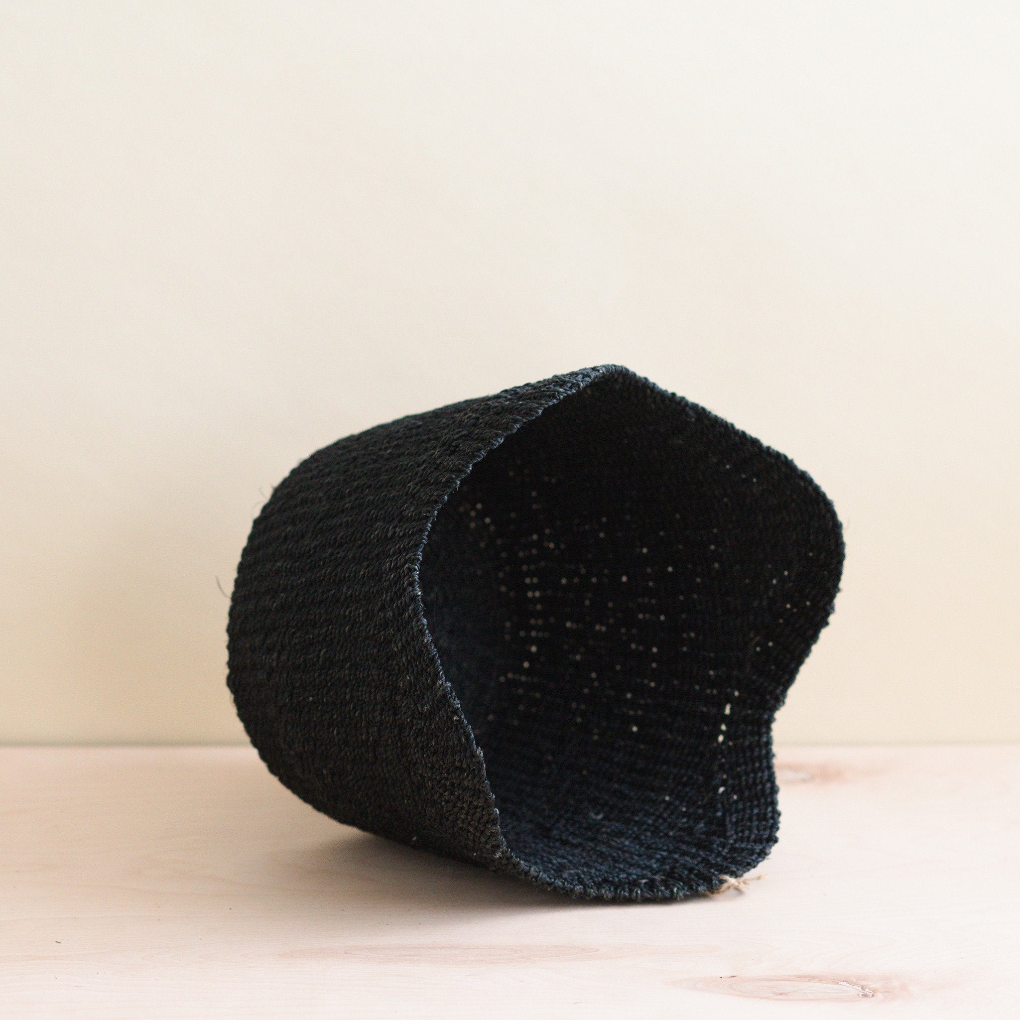 Black Scalloped Basket