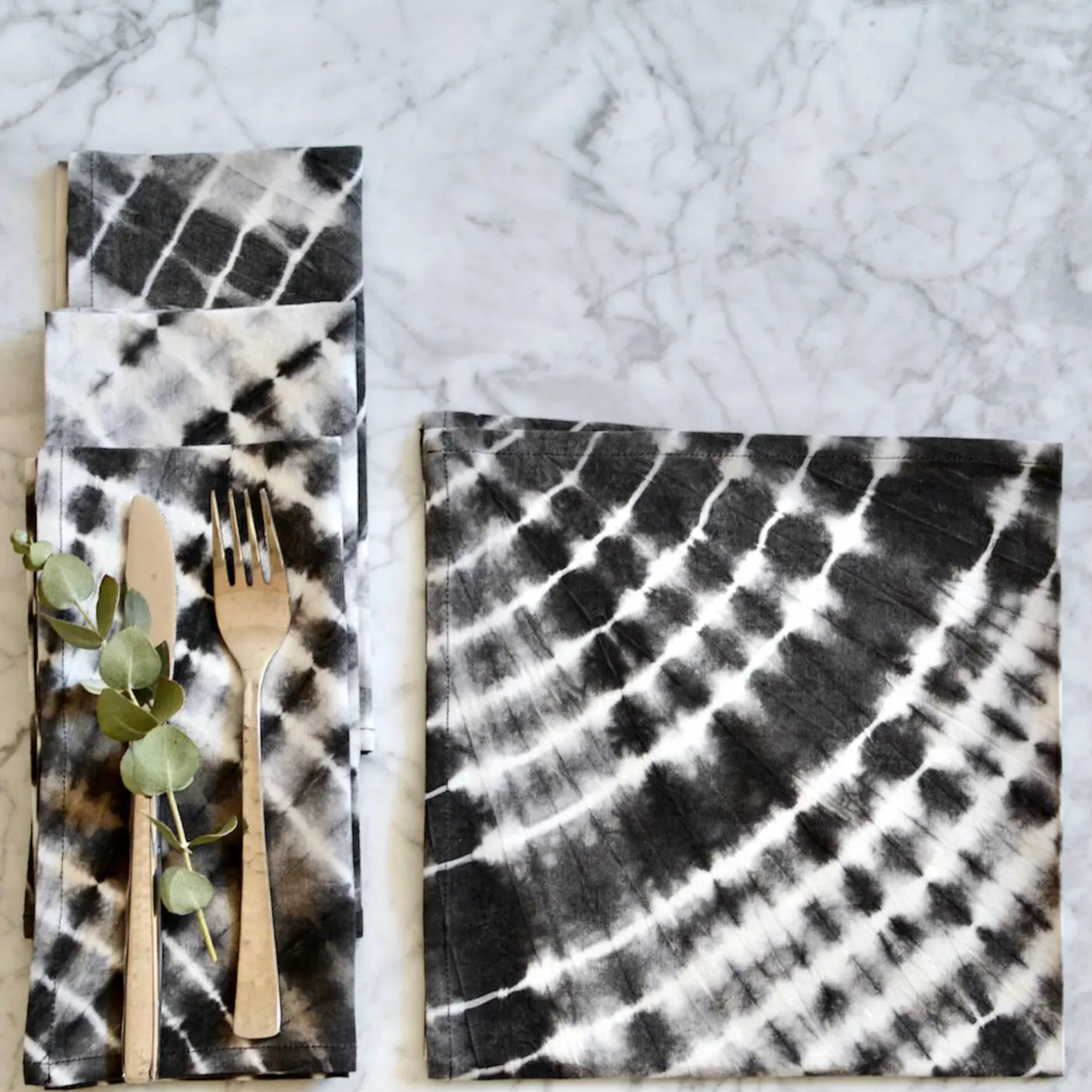 Tie dyed organic cotton dinner napkins- Set of 4