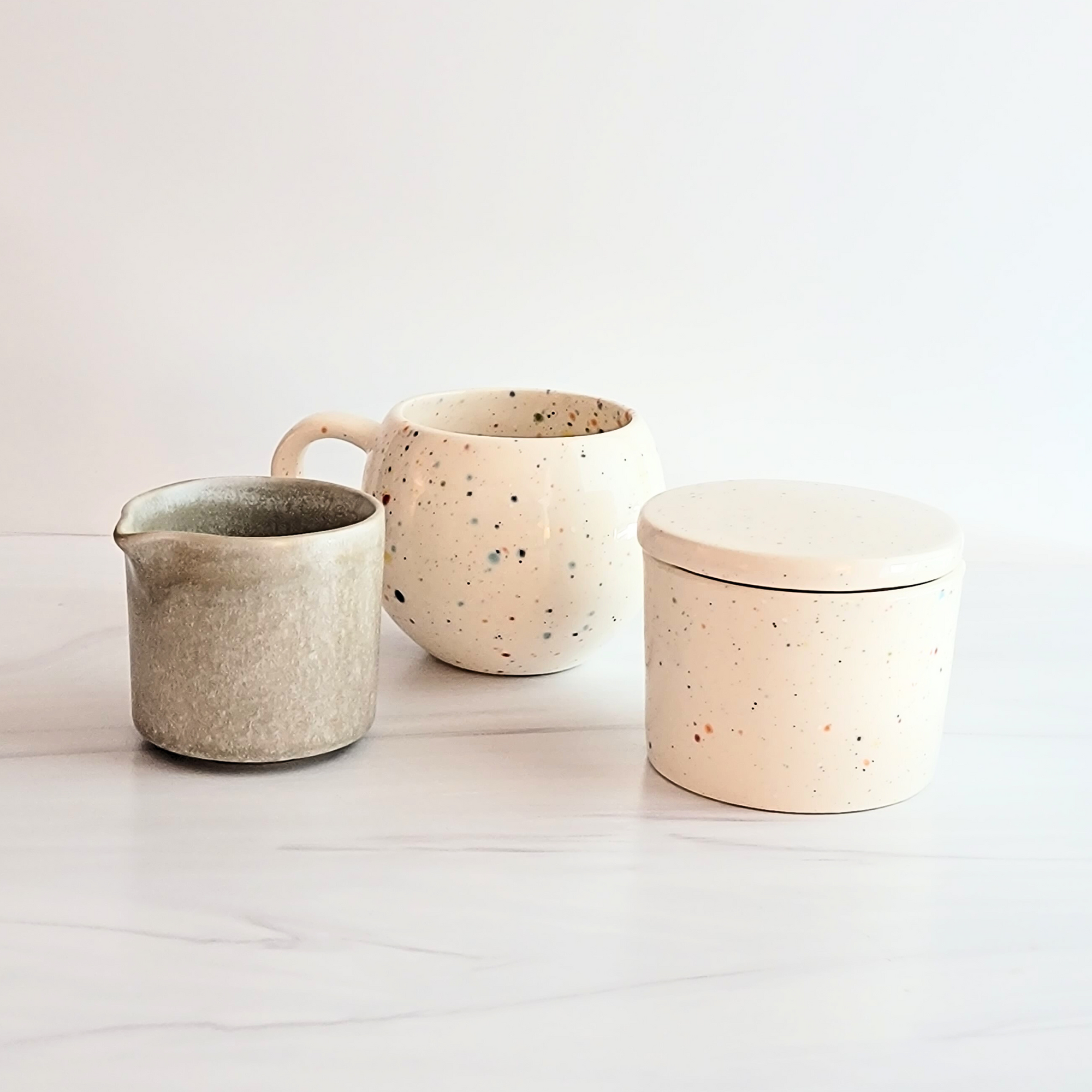 party ceramic jar with mug and creamer