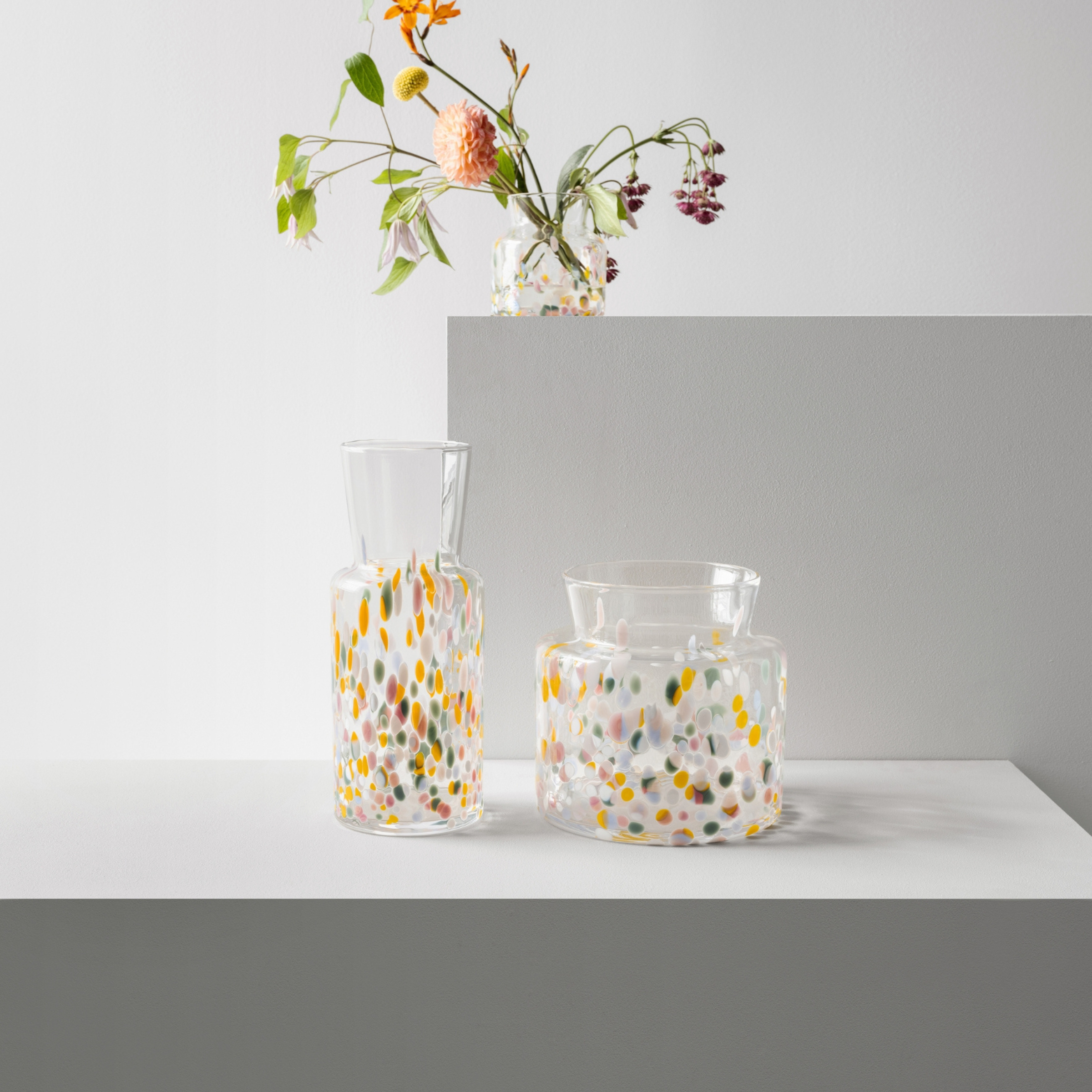 Meadow Vase Spring - Wide