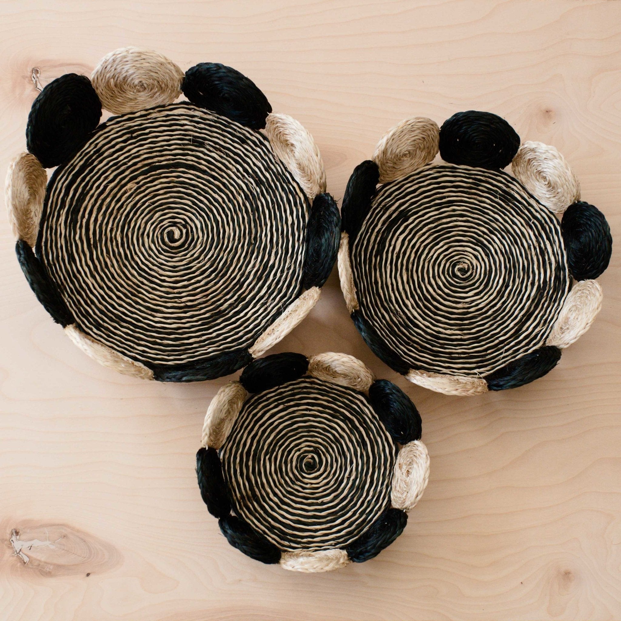 Black and White Abaca Fruit Basket - Set of 3