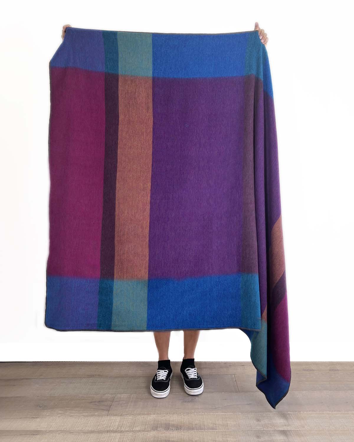 Alpaca Throw Blanket - Grapevine