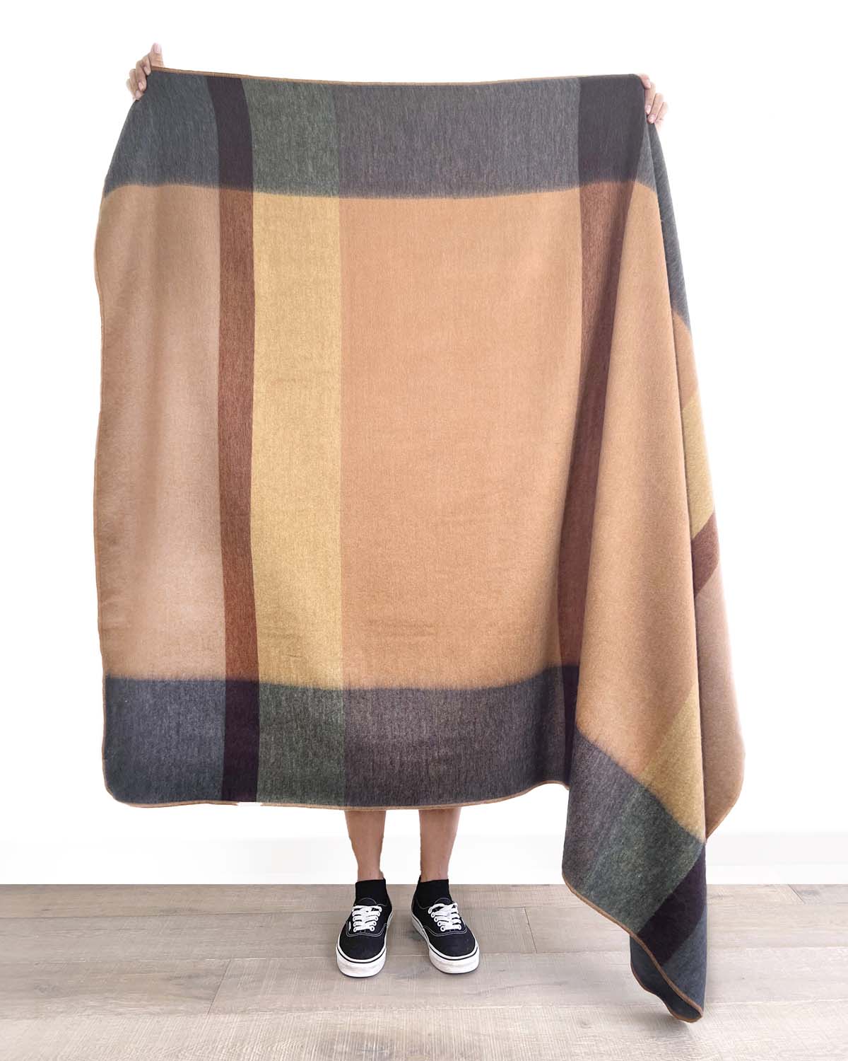 Alpaca Throw Blanket - Mojave