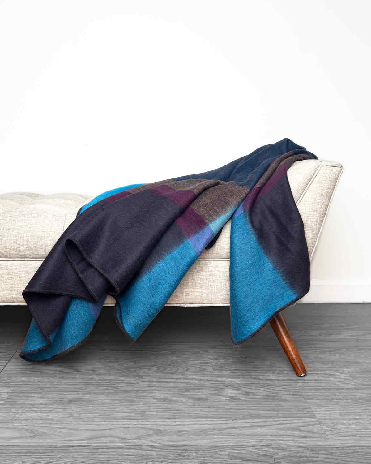 Alpaca Throw Blanket - Nightfall