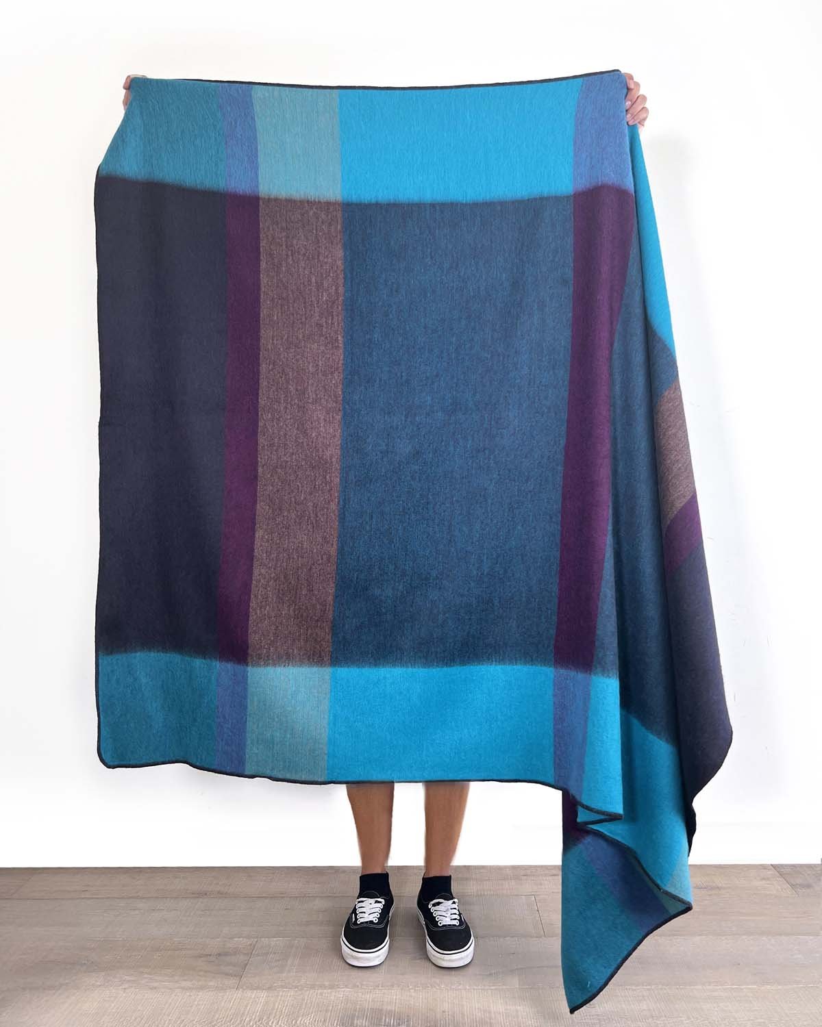 Alpaca Throw Blanket - Nightfall