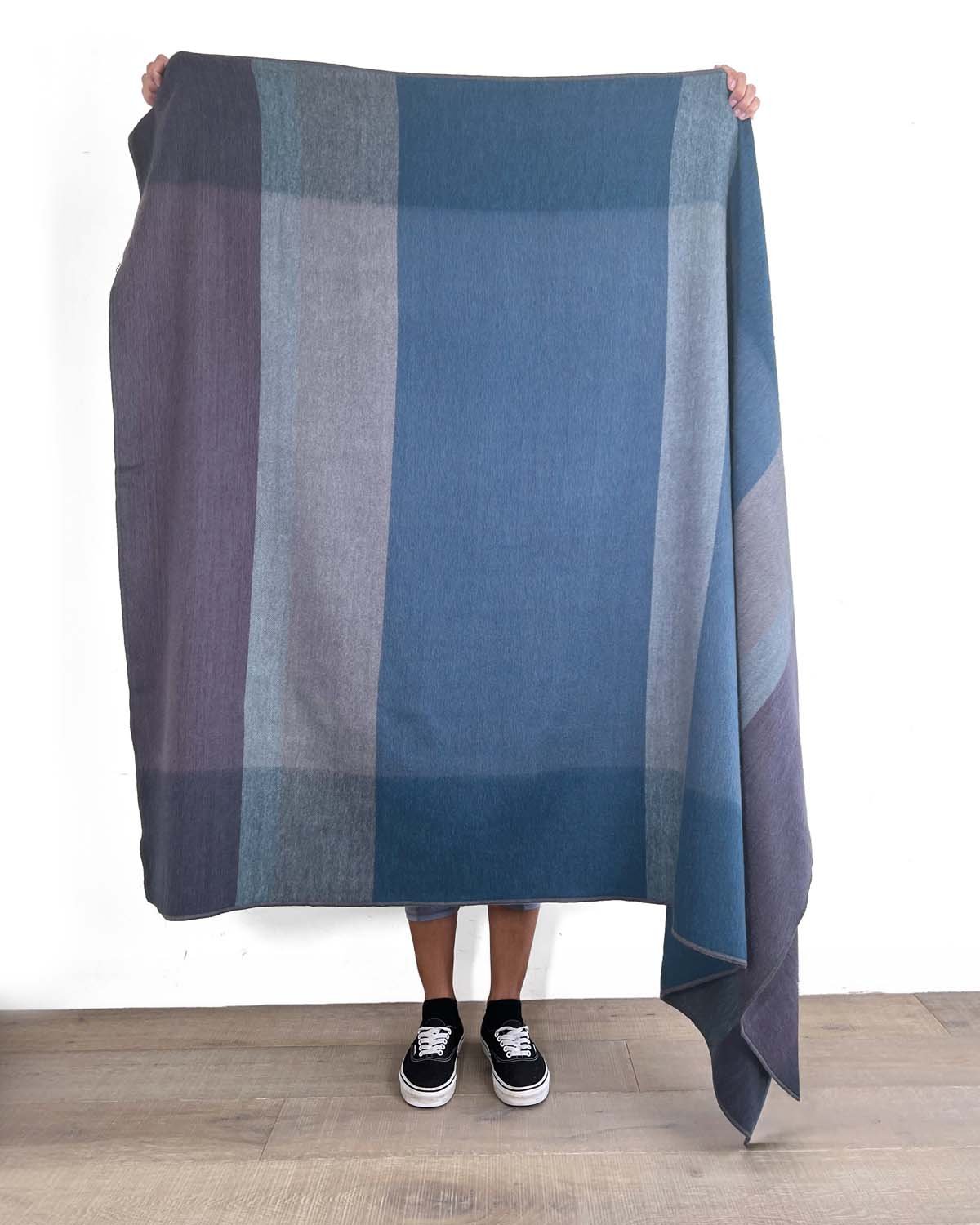 Alpaca Throw Blanket - Plum