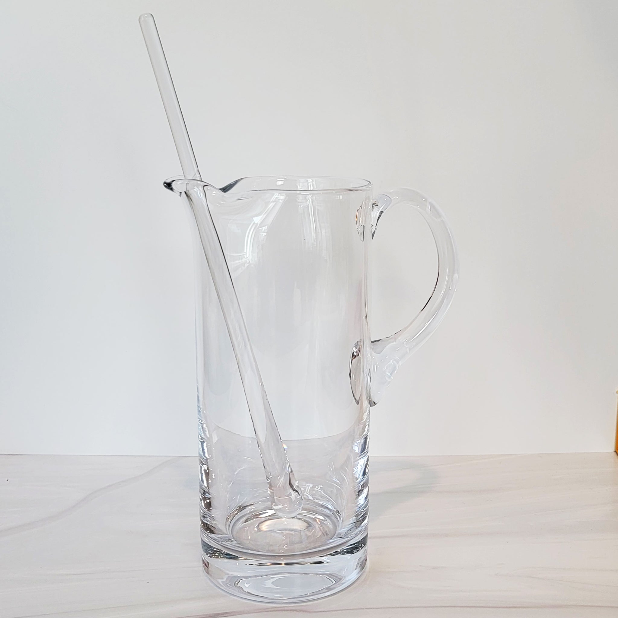 Glass pitcher with stirrer