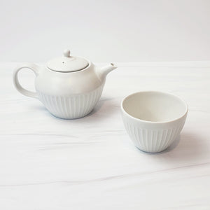 kanon porcelain japanese teacup