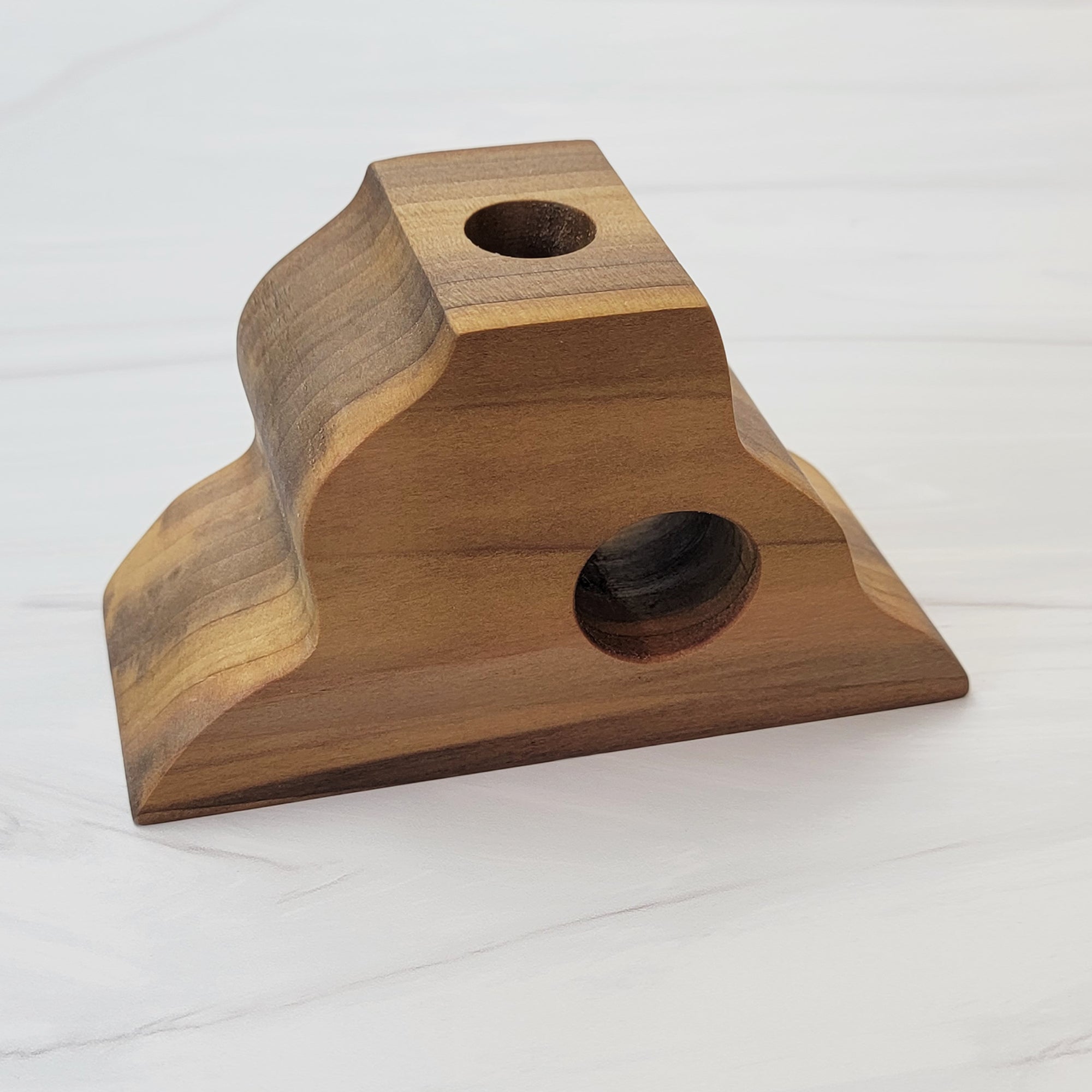 Form natural wood candleholder